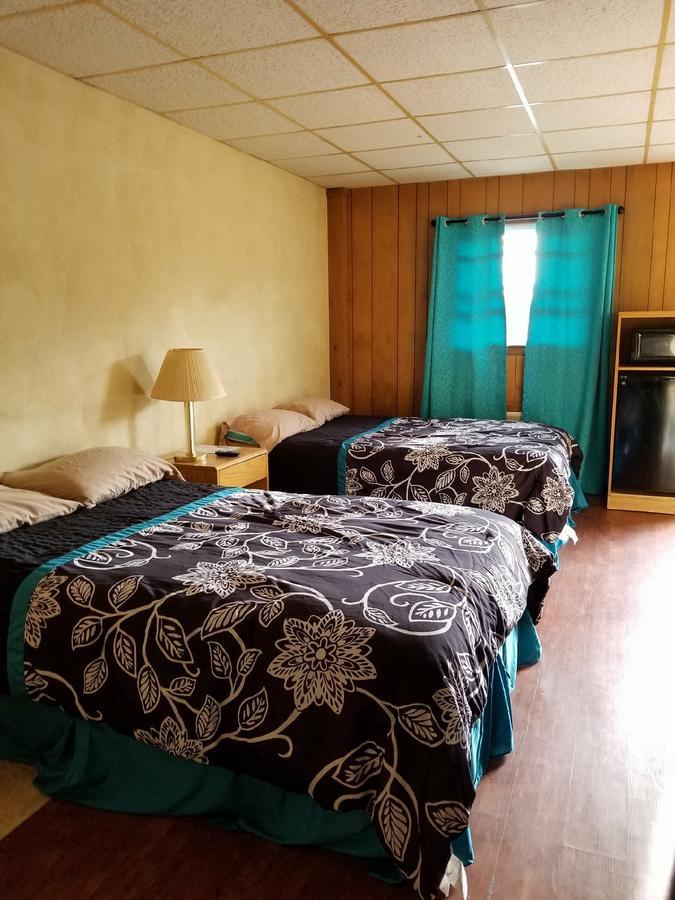 Pittsfield Motor Inn Extérieur photo