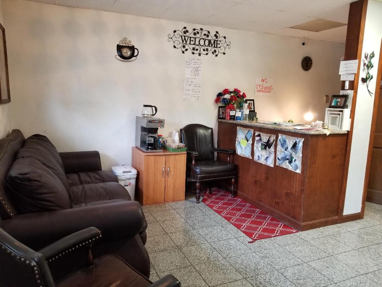 Pittsfield Motor Inn Extérieur photo